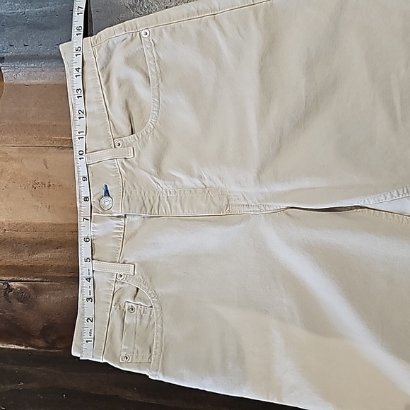 Levi's 577 Cream Wide Leg Cropped Pants Size 8 - Picture 7 of 12